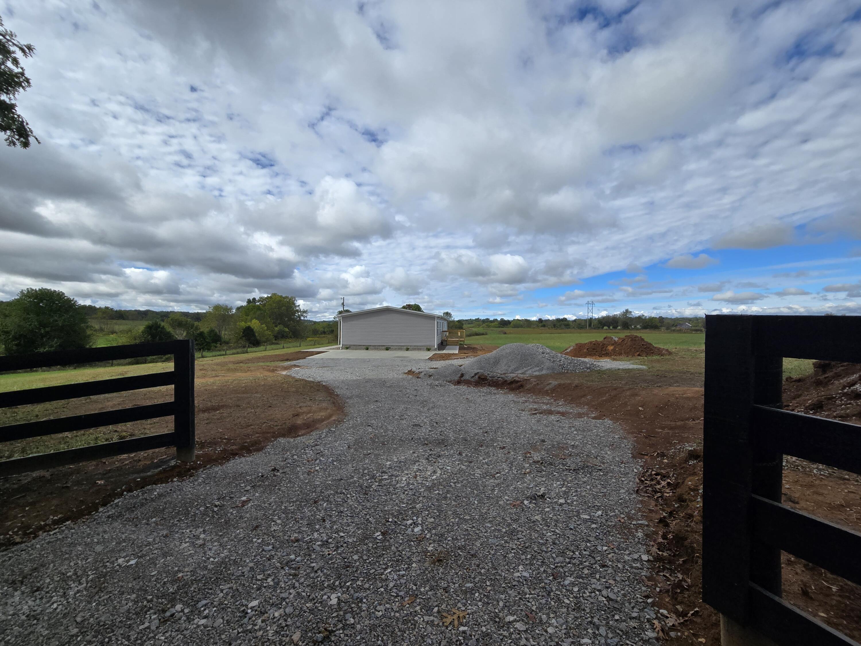3988 Trapp-Goffs Cor Road Winchester, KY 40391 - Photo 30 of 34 20250925_112824