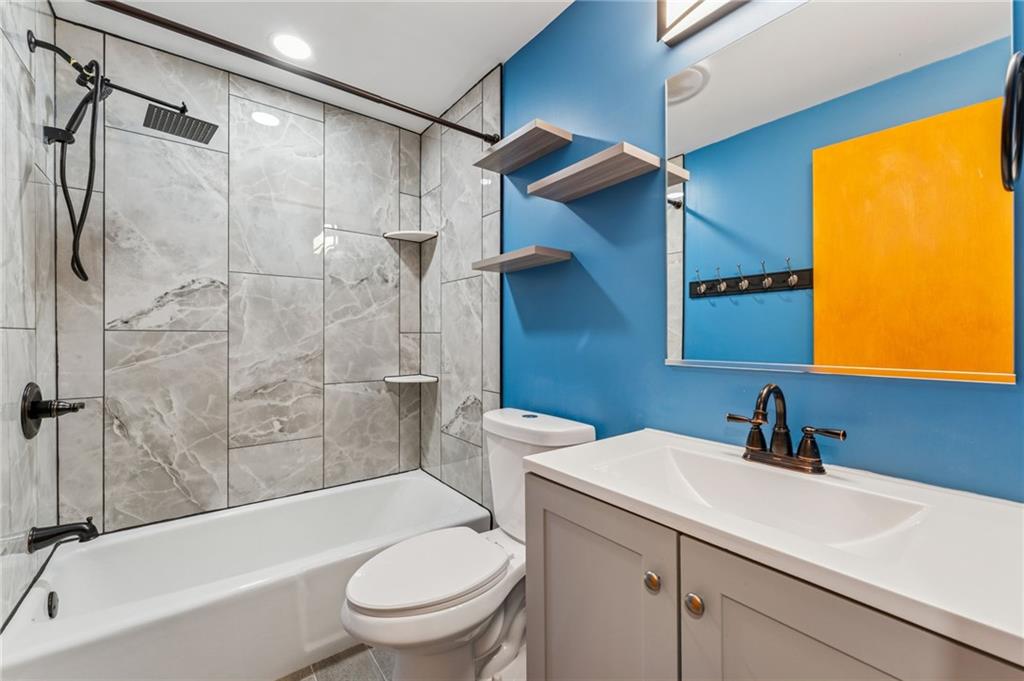 140 Hodil Road Glenshaw, PA 15116 - Photo 15 of 30 Gallery Image 15