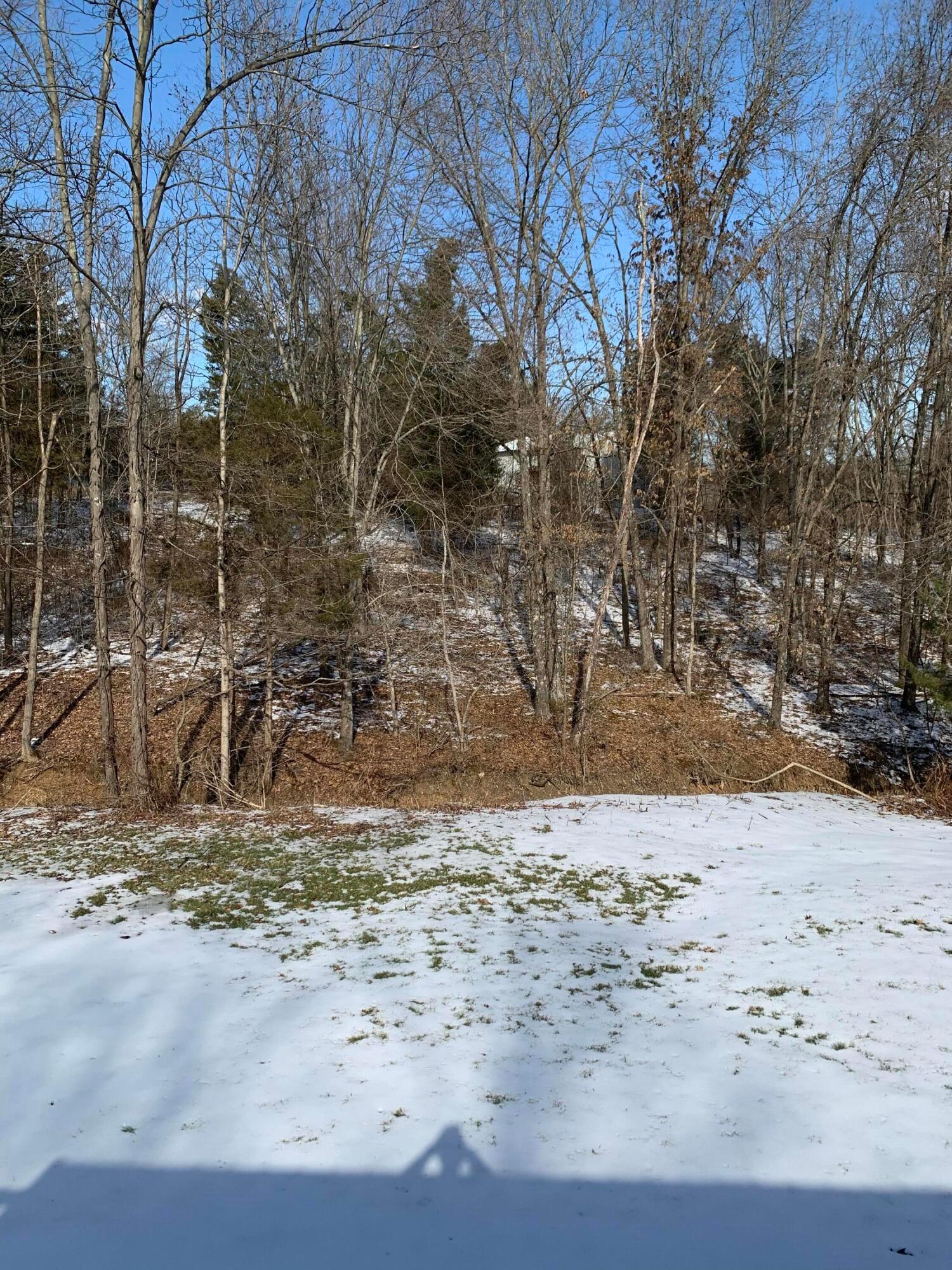 1405 Sullivan Road Chillicothe, OH 45601 - Photo 27 of 30 Backyard