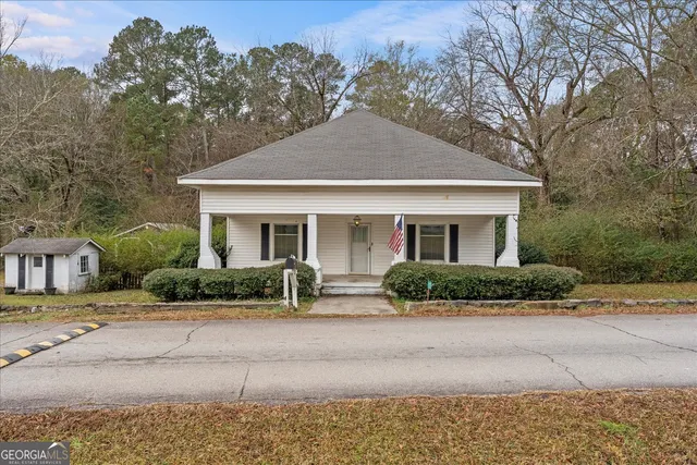 front view of house with a yard
