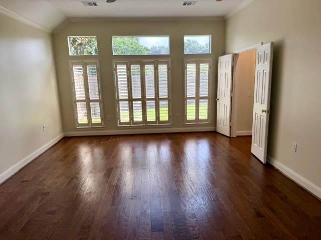 1810 Rippling Water Court Sugar Land, TX 77479 - Photo 23 of 37 Huge primary bedroom with a great view of the backyard and an abundance of natural light.