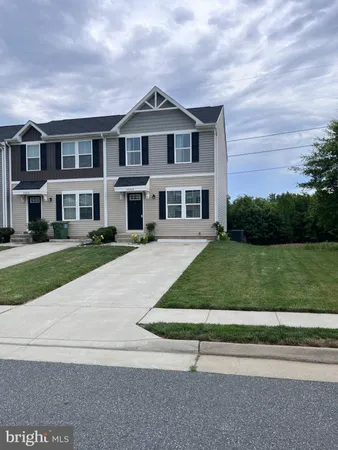 $2,200 | 35202 Sara Court, Locust Grove, VA 22508