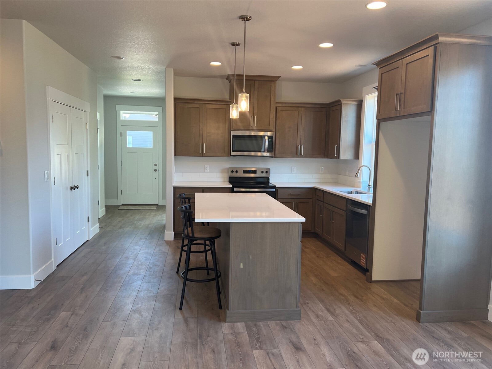 520 Rainbow Way Kelso, WA 98626 - Photo 5 of 15