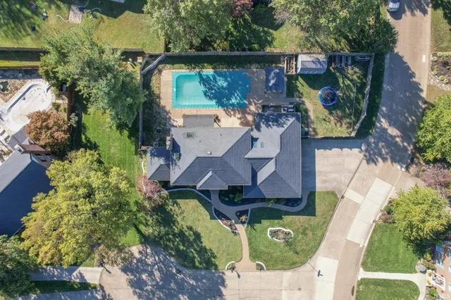 $537,000 | 7849 Brookshire Court, Evansville, IN 47715