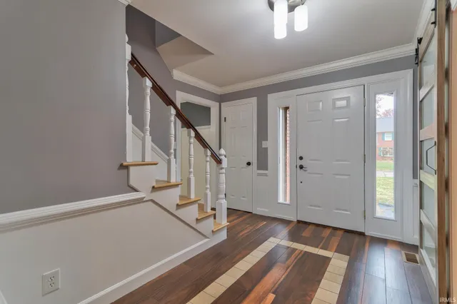 $537,000 | 7849 Brookshire Court, Evansville, IN 47715