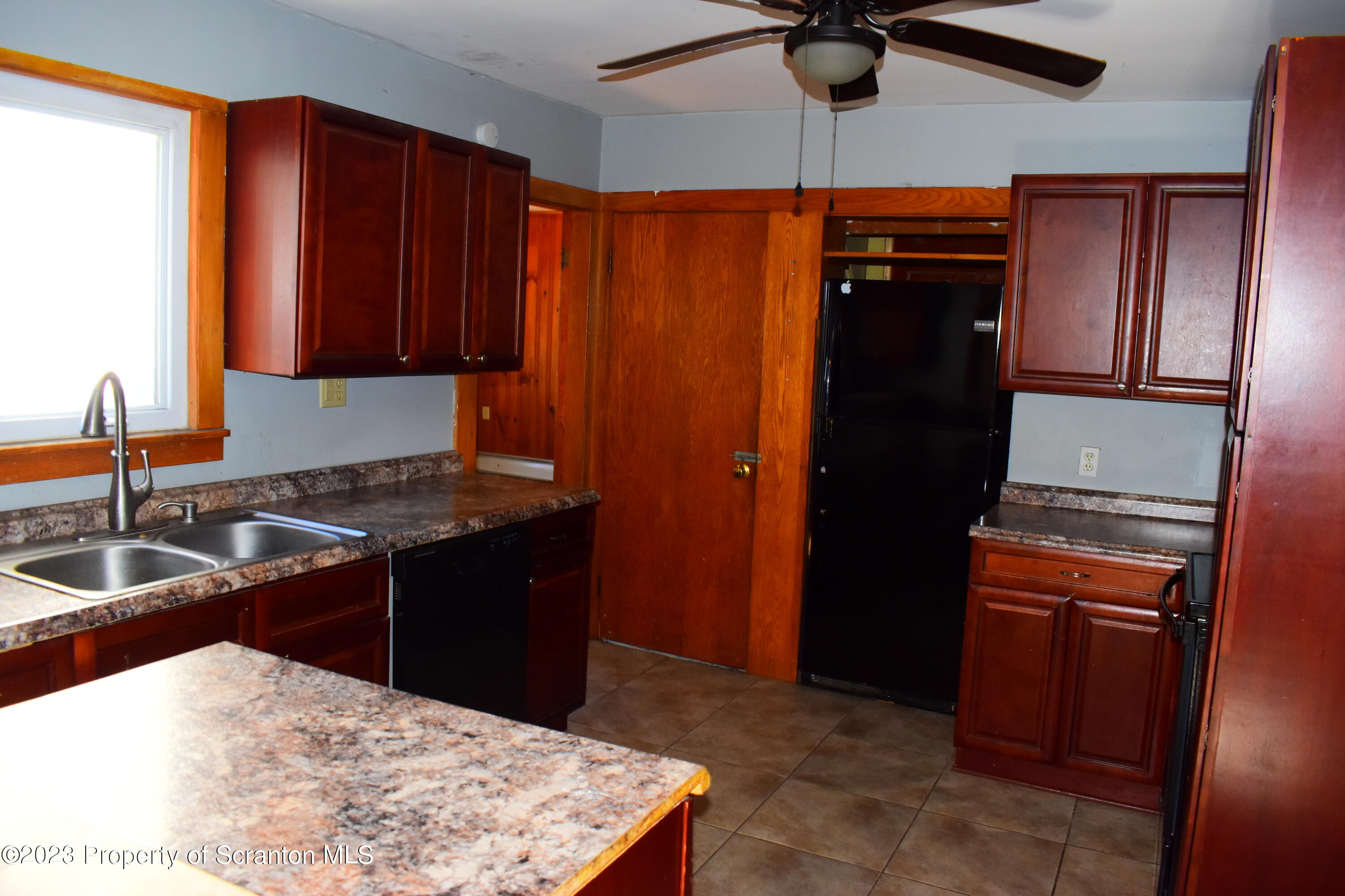 1909 Ridge Road Montrose, PA 18801 - Photo 5 of 26
