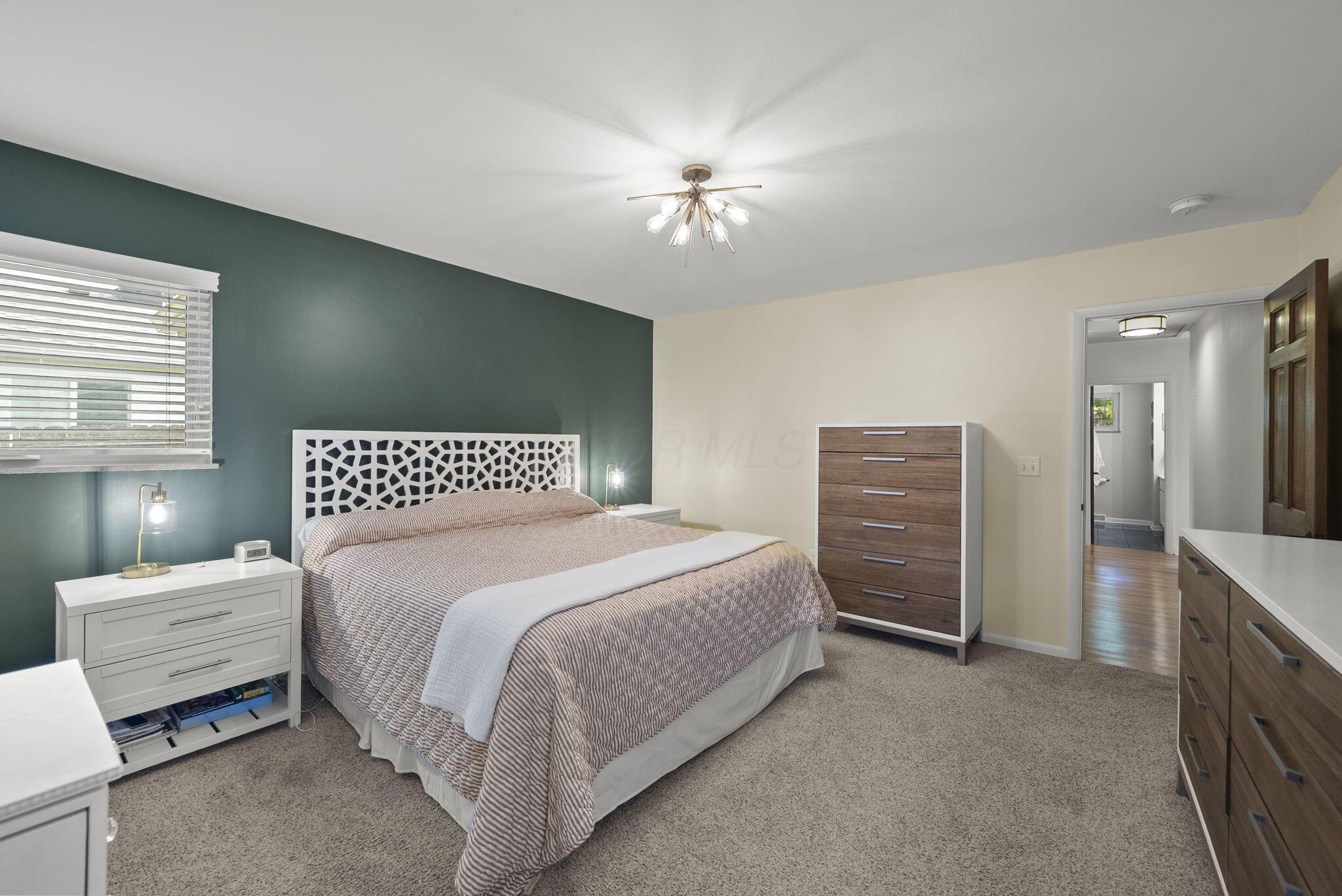 3956 Mountview Road Upper Arlington, OH 43220 - Photo 29 of 85 Primary Bedroom