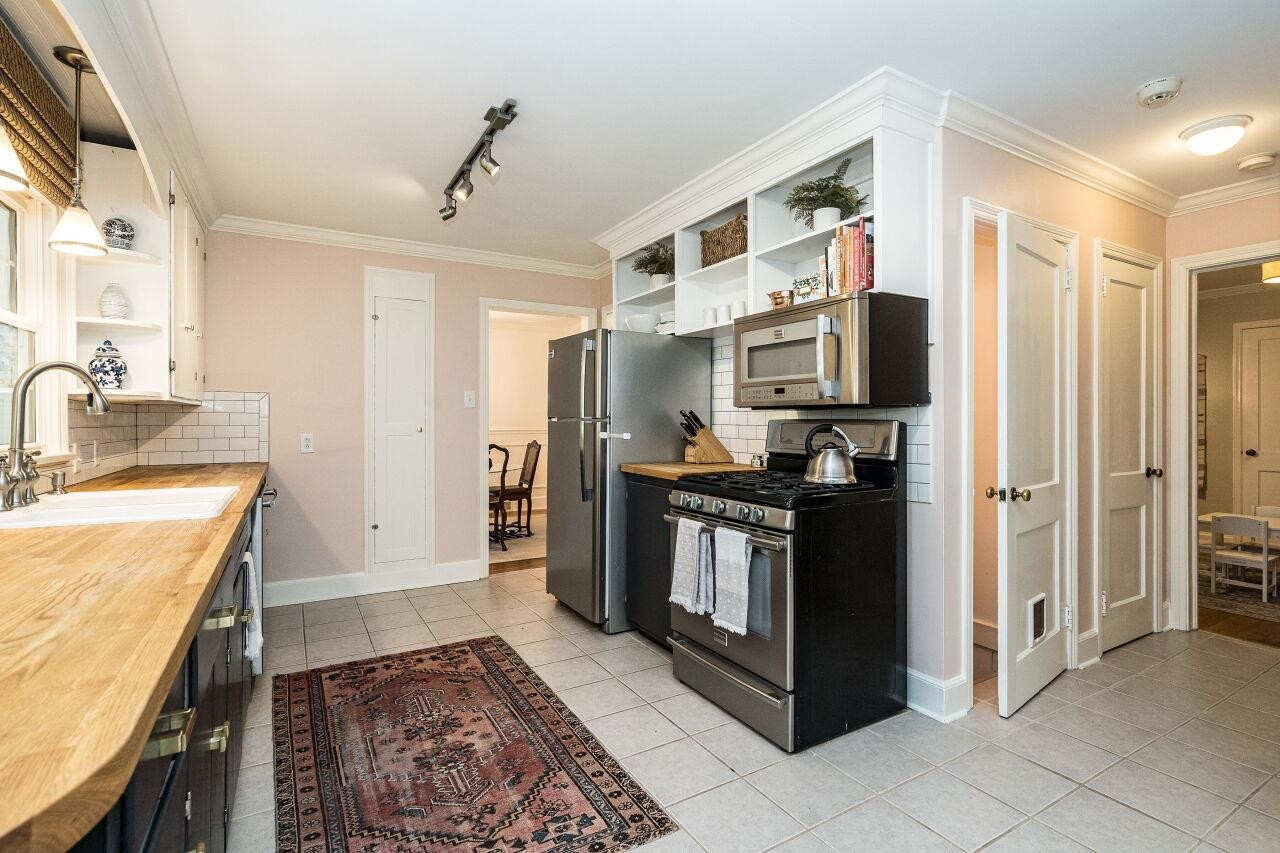 3608 Hope Valley Road Durham, NC 27707 - Photo 11 of 31 Photo 11