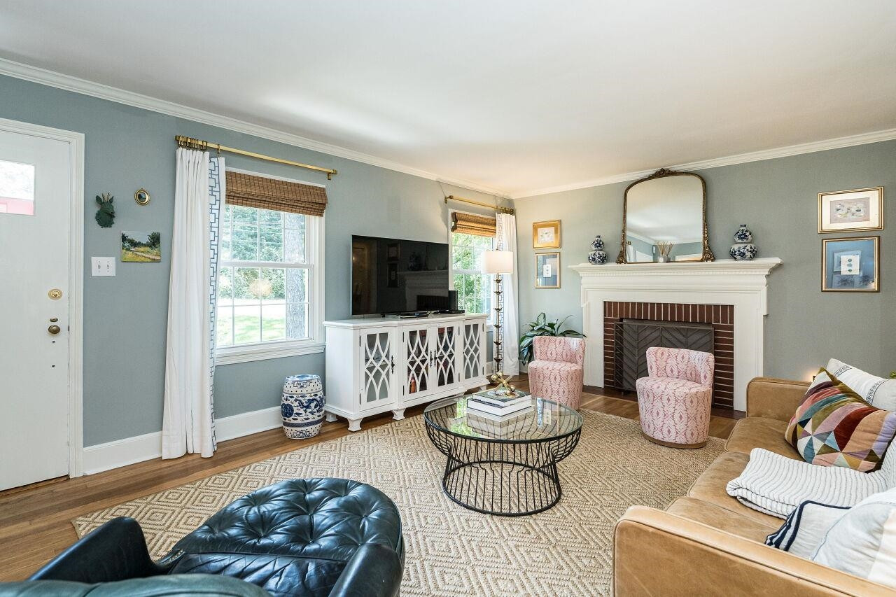 3608 Hope Valley Road Durham, NC 27707 - Photo 4 of 31 Photo 4