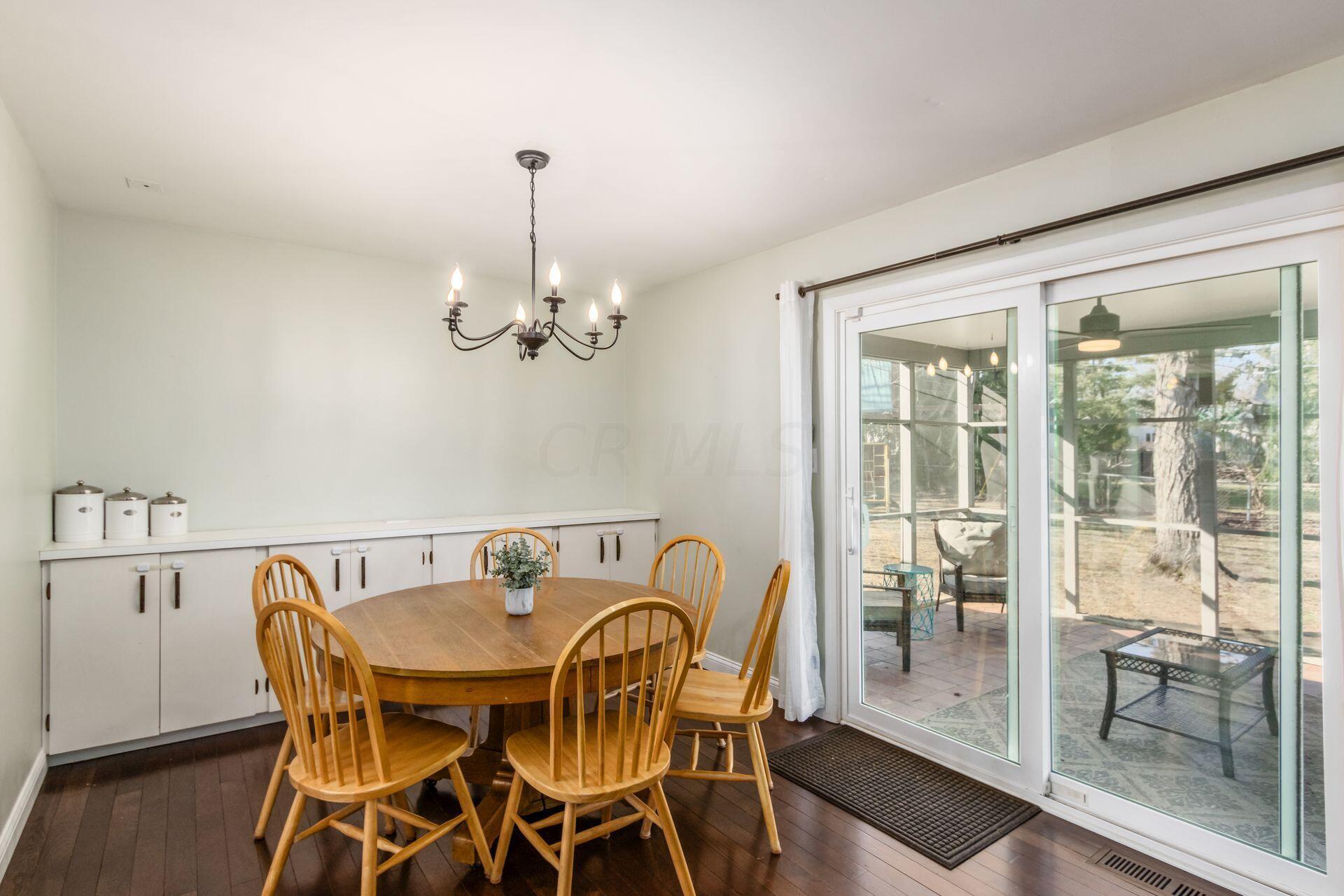 4453 Willowbrook Road Columbus, OH 43220 - Photo 10 of 29 Dining Room