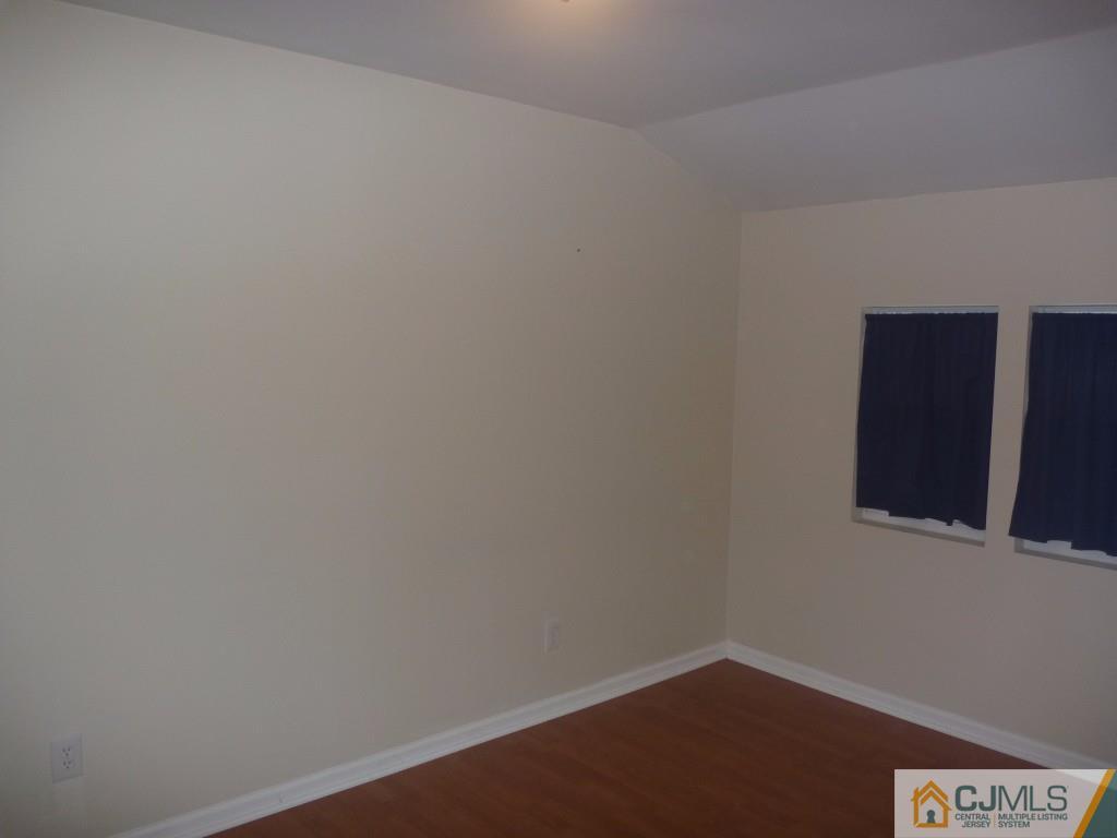 31 Brookside Road Spotswood, NJ 08884 - Photo 8 of 11