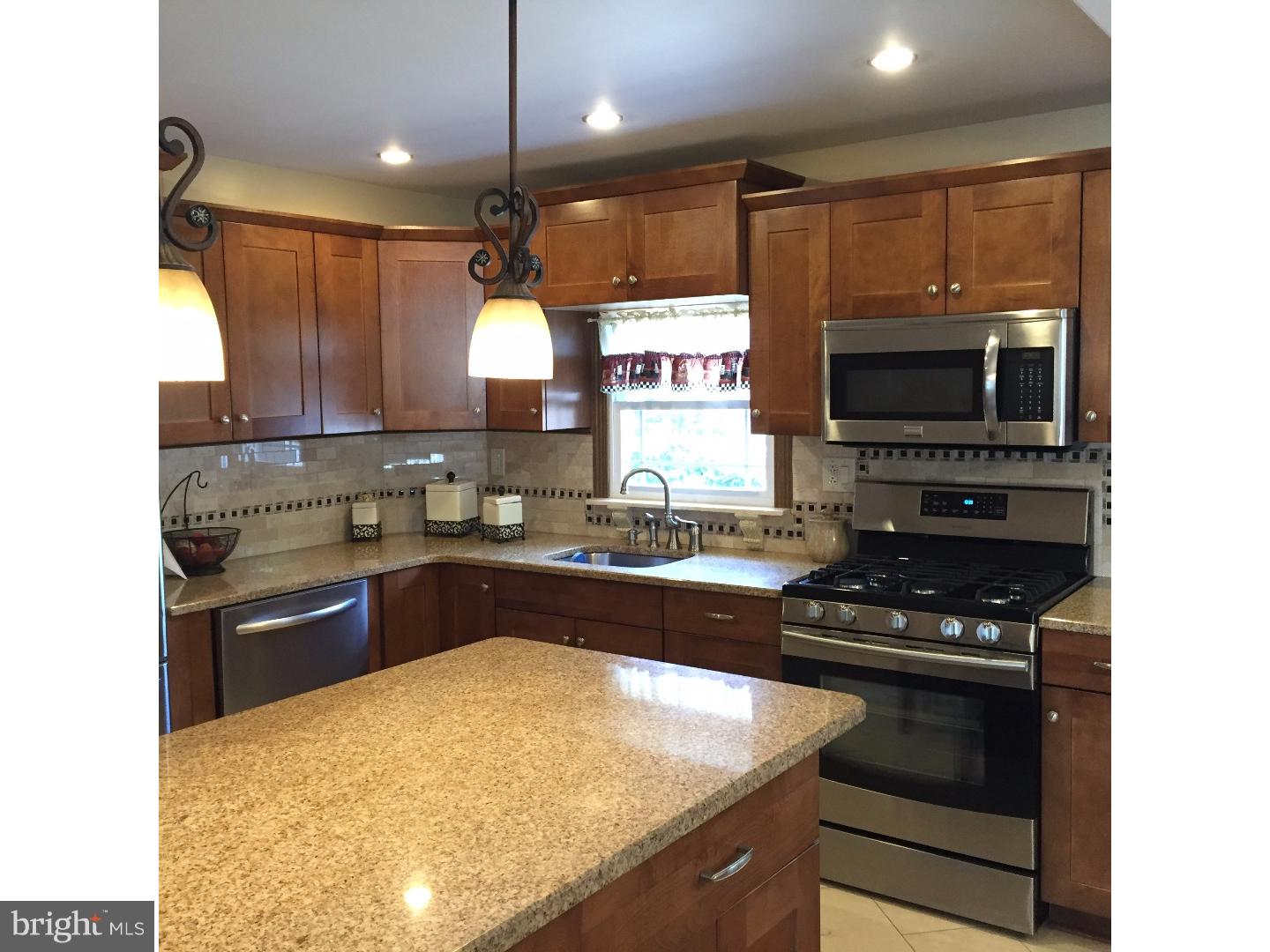 11608 Stevens Road Philadelphia, PA 19116 - Photo 11 of 23