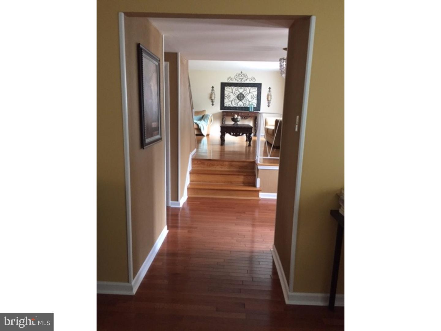 11608 Stevens Road Philadelphia, PA 19116 - Photo 9 of 23