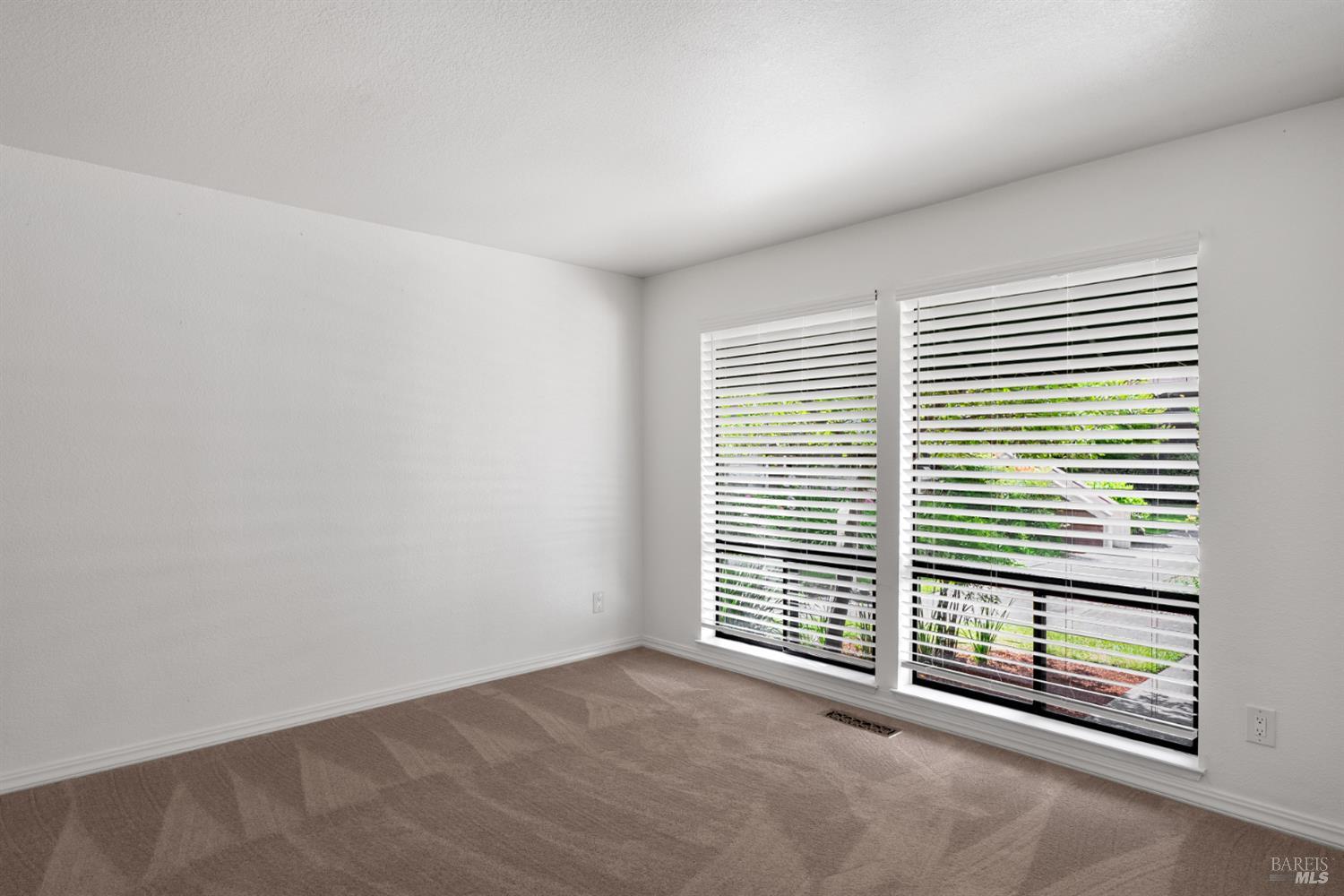 901 Russell Avenue, Unit 123 Santa Rosa, CA 95403 - Photo 14 of 26