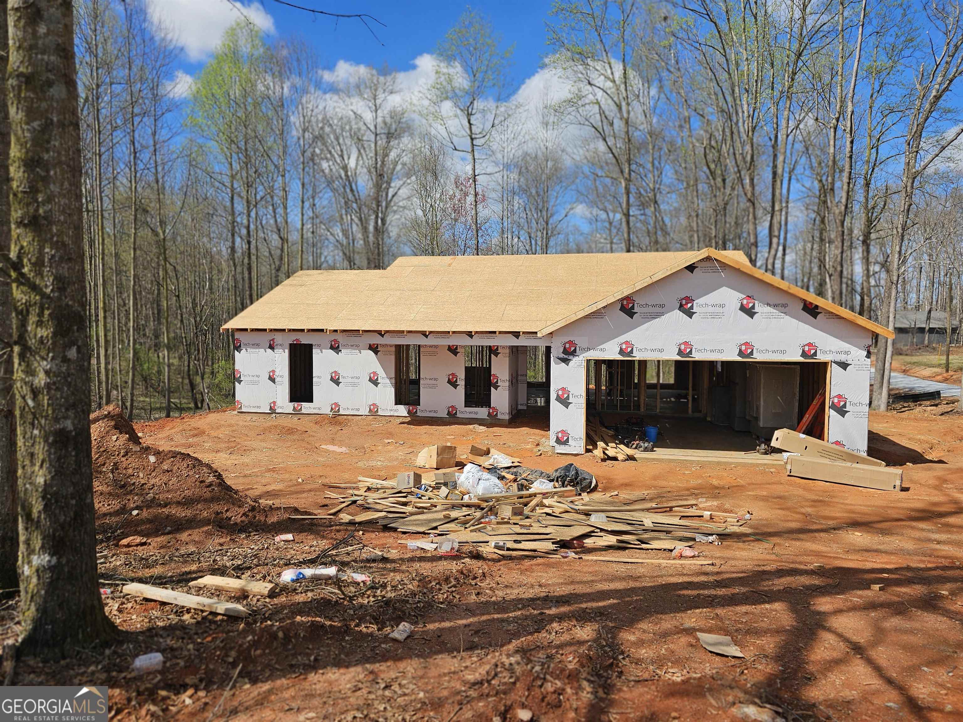 280 Seagraves Road, Unit 1 Hull, GA 30646 - Photo 1 of 1 a front view of house with yard