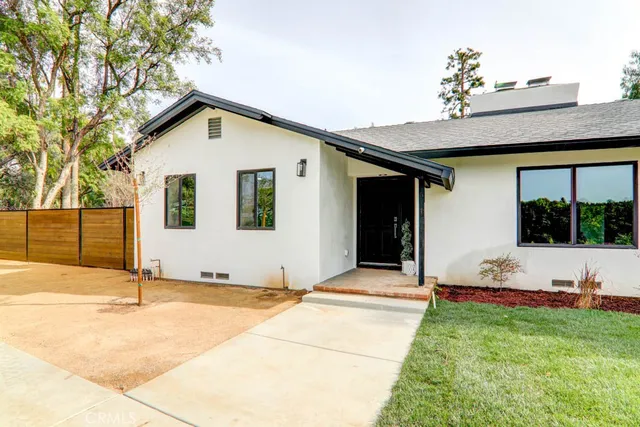 $1,190,000 | 6174 Hawarden Drive, Riverside, CA 92506