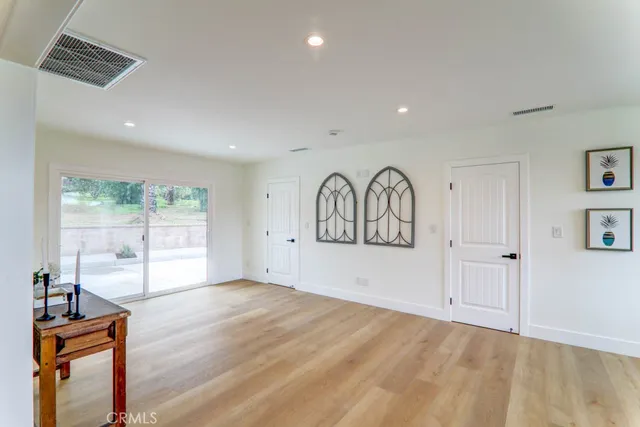 $1,190,000 | 6174 Hawarden Drive, Riverside, CA 92506