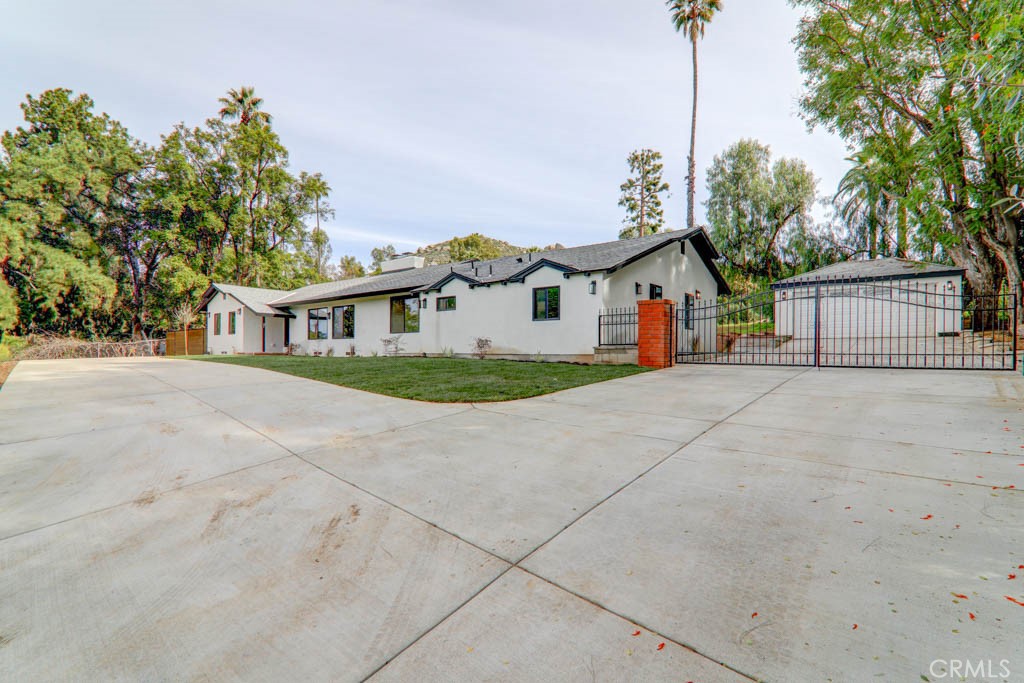 6174 Hawarden Drive Riverside, CA 92506 - Photo 6 of 51