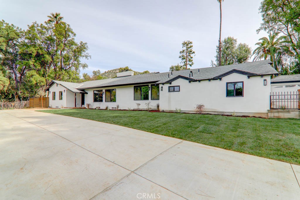 6174 Hawarden Drive Riverside, CA 92506 - Photo 10 of 51