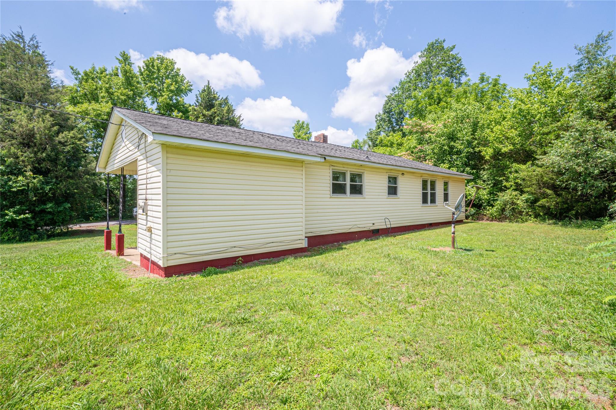 455 State Rd S-11-295 Blacksburg, SC 29702 - Photo 22 of 32