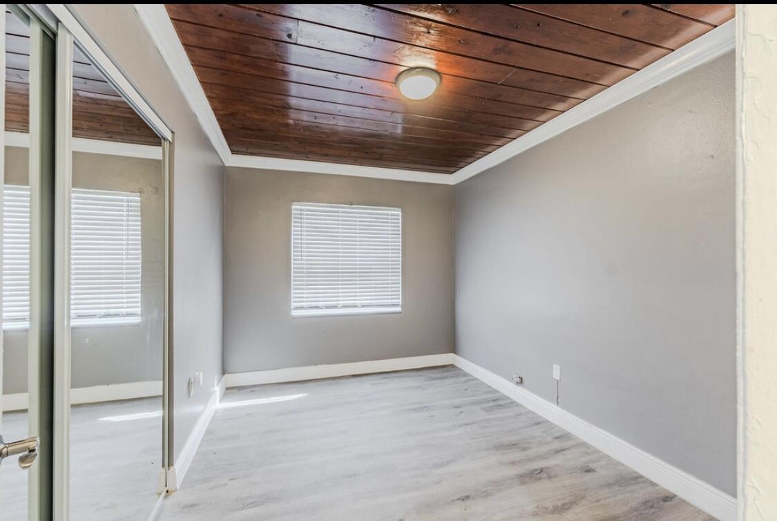 112 West 34th Street, Unit 2 Riviera Beach, FL 33404 - Photo 10 of 19 Primary bedroom - Unit 2