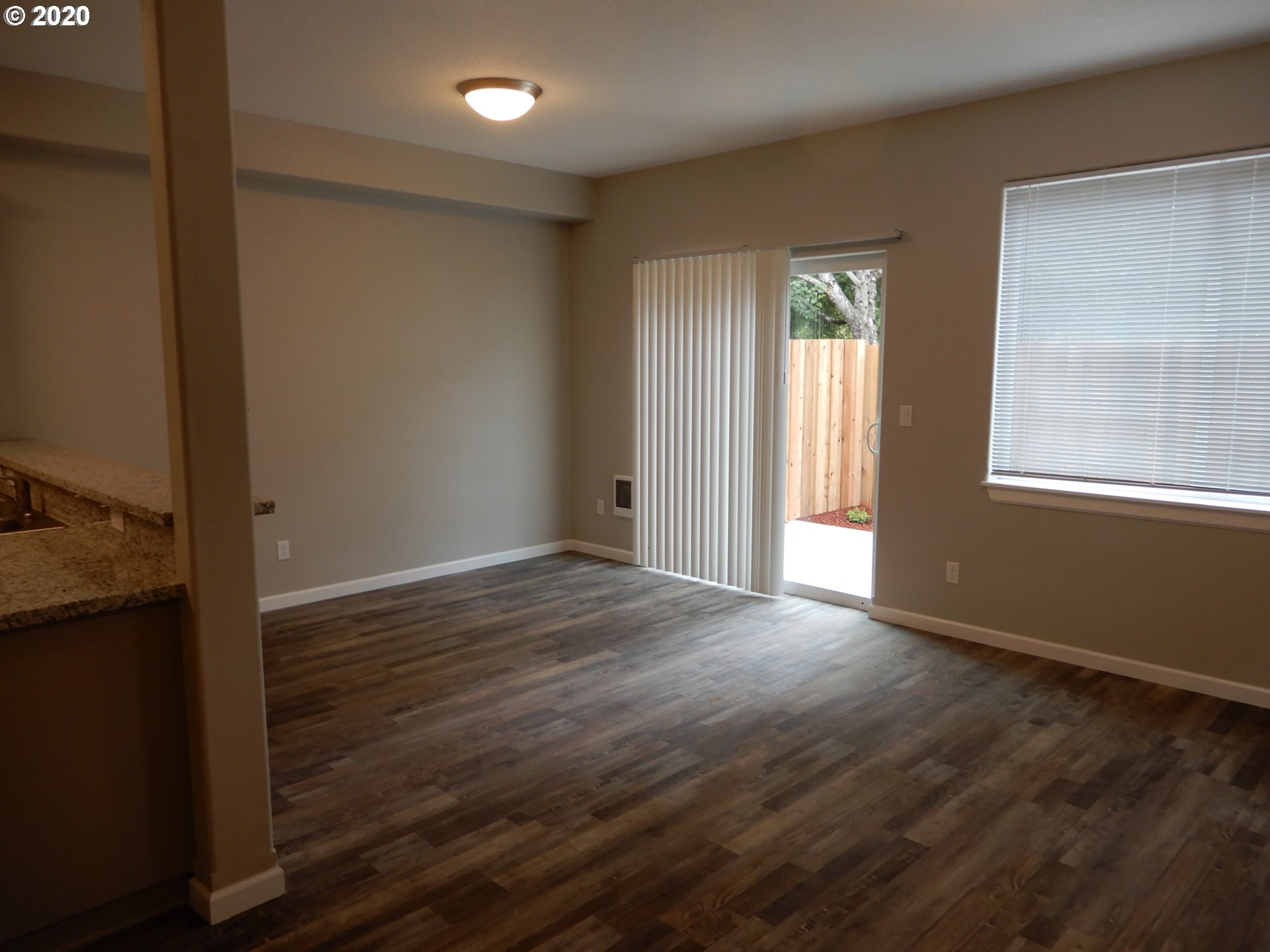1130 R Street Springfield, OR 97477 - Photo 2 of 14