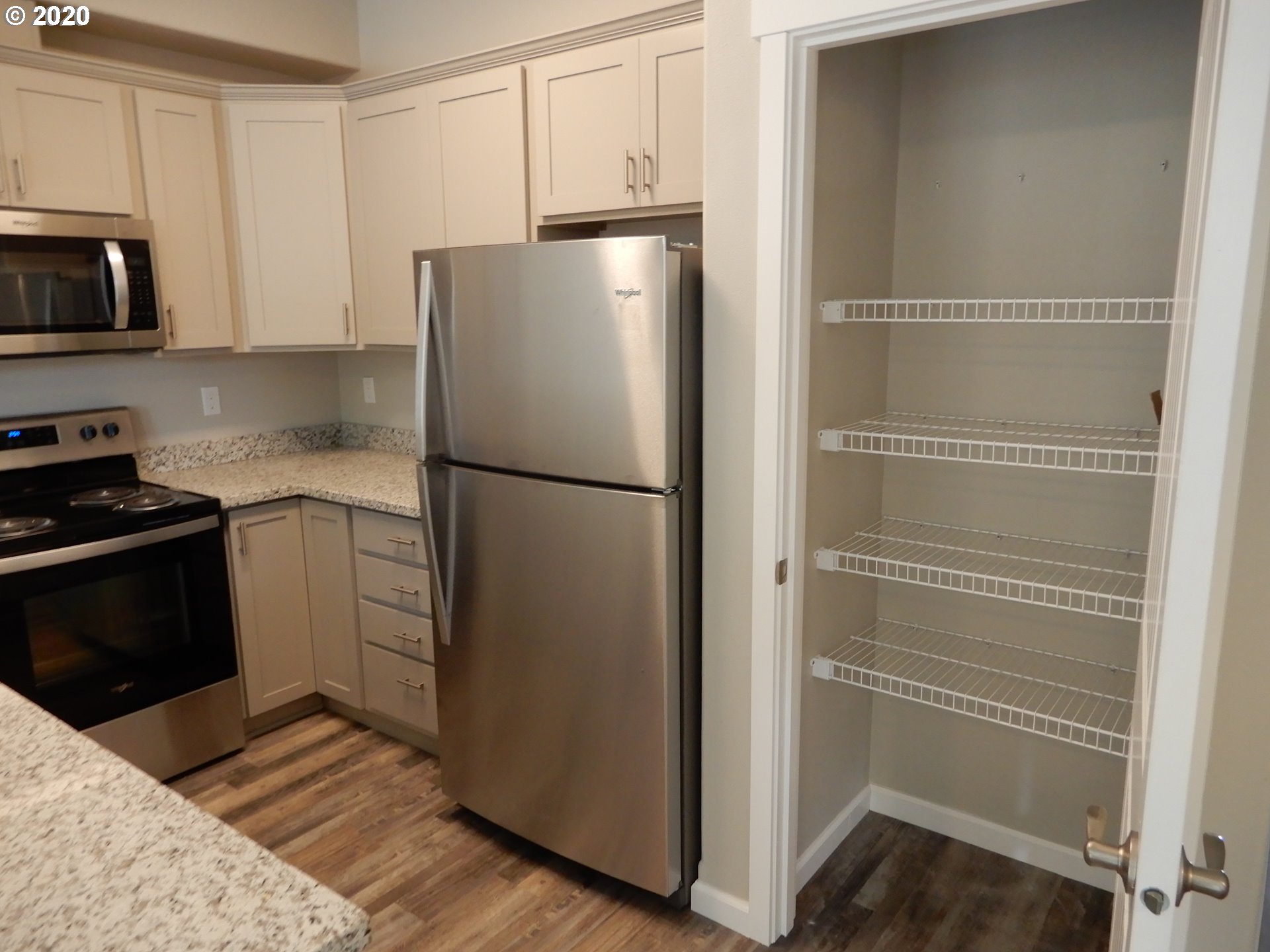 1130 R Street Springfield, OR 97477 - Photo 12 of 14