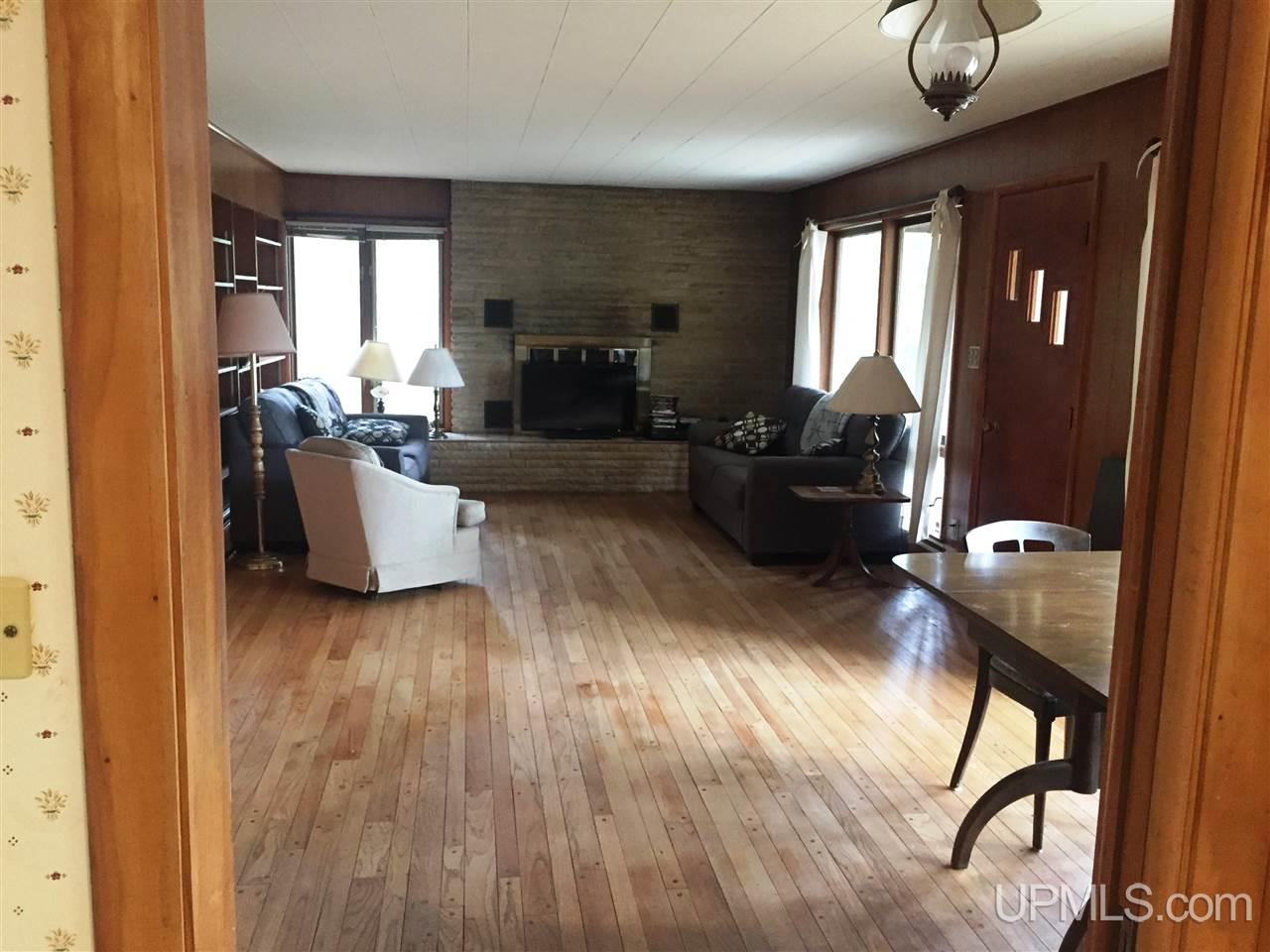 270 Riverside Road Marquette, MI 49855 - Photo 6 of 38 Gallery Image 6