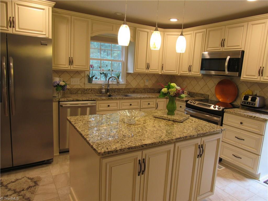 1170 Woodbury Road King, NC 27021 - Photo 12 of 30