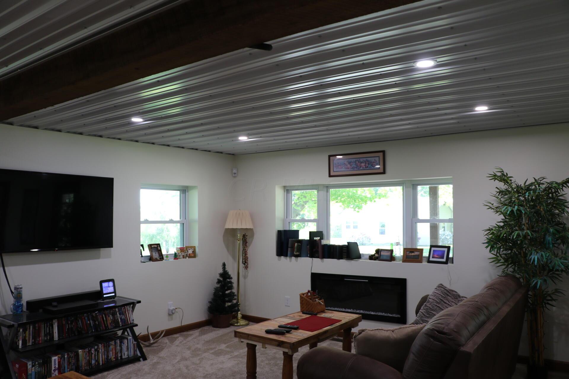 17818 Old Mansfield Road Fredericktown, OH 43019 - Photo 7 of 19 OMR 1