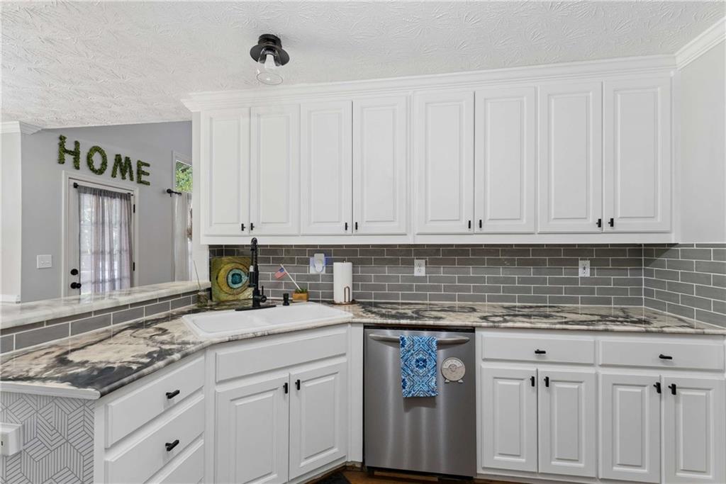 850 Ivy Ridge Drive Loganville, GA 30052 - Photo 14 of 29