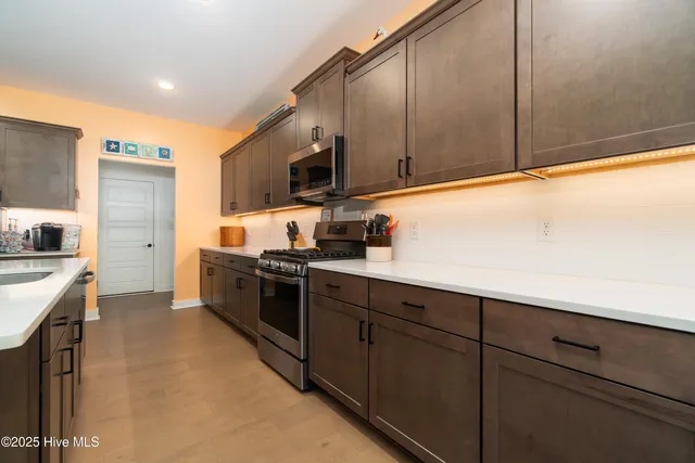 $543,000 | 124 South Brightleaf Drive, Minnesott Beach, NC 28510