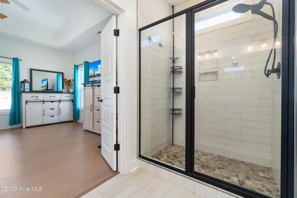 $543,000 | 124 South Brightleaf Drive, Minnesott Beach, NC 28510