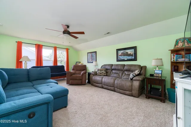 $543,000 | 124 South Brightleaf Drive, Minnesott Beach, NC 28510