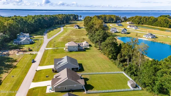 $543,000 | 124 South Brightleaf Drive, Minnesott Beach, NC 28510
