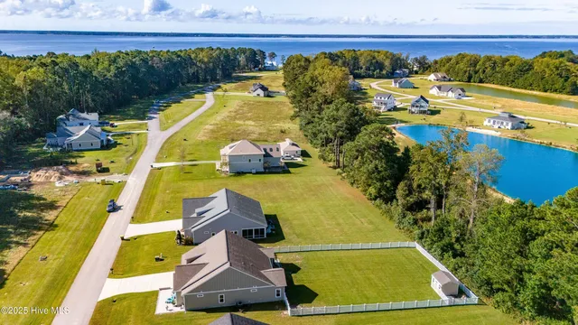 $543,000 | 124 South Brightleaf Drive, Minnesott Beach, NC 28510