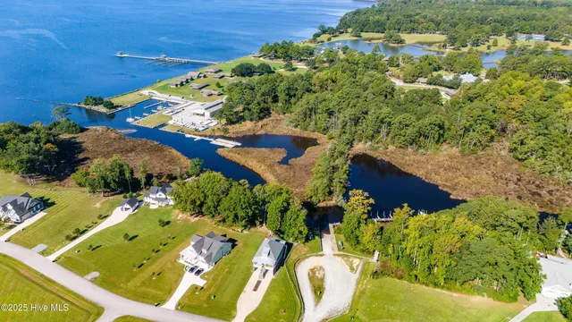 $543,000 | 124 South Brightleaf Drive, Minnesott Beach, NC 28510