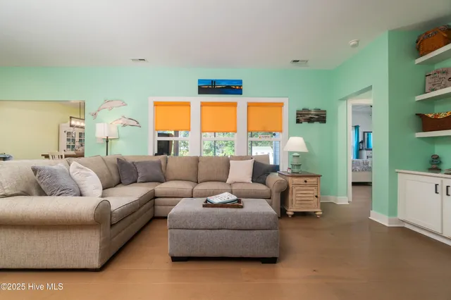 $543,000 | 124 South Brightleaf Drive, Minnesott Beach, NC 28510