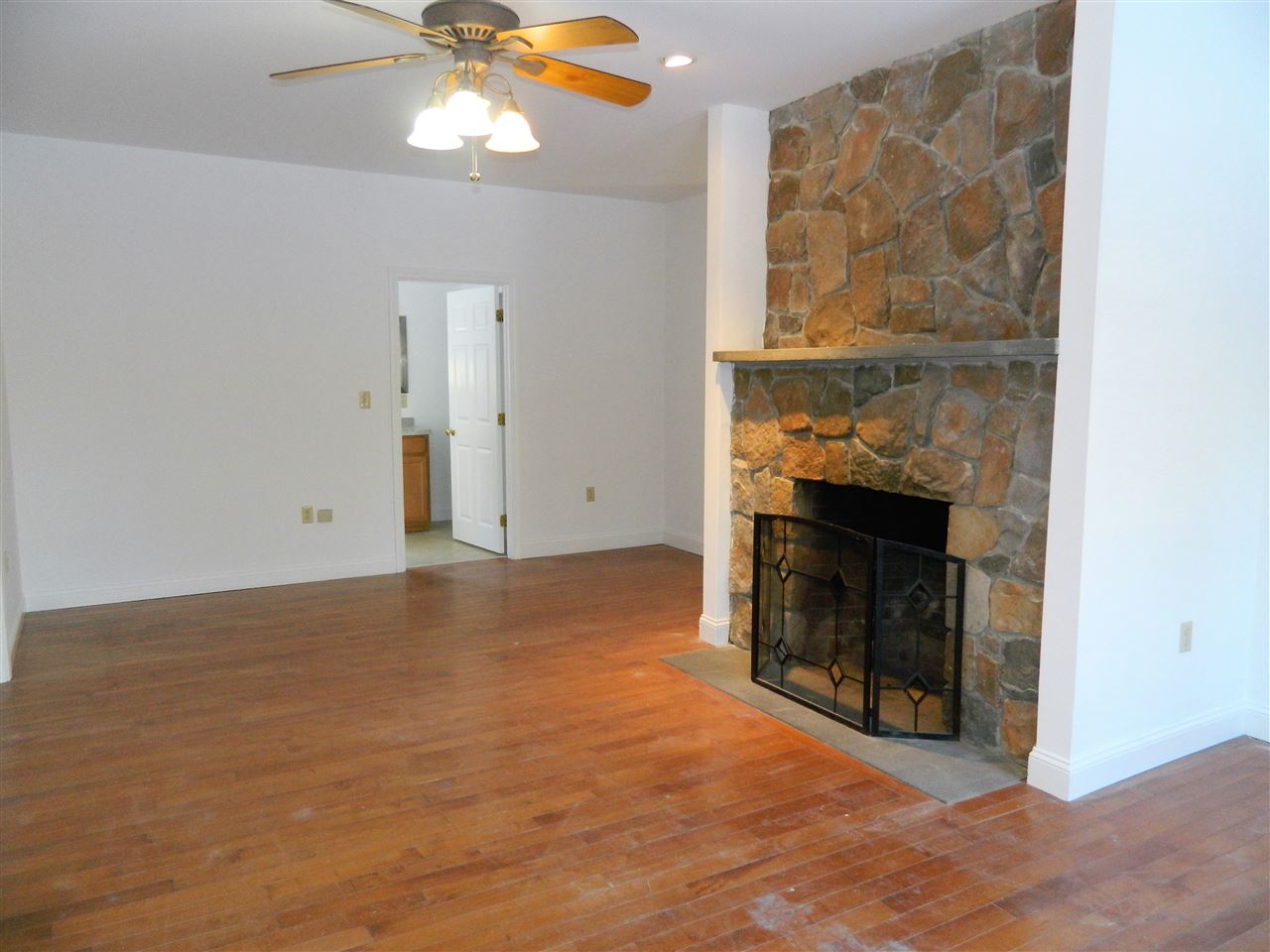 132 Hodgdon Road Northfield, NH 03276 - Photo 17 of 39