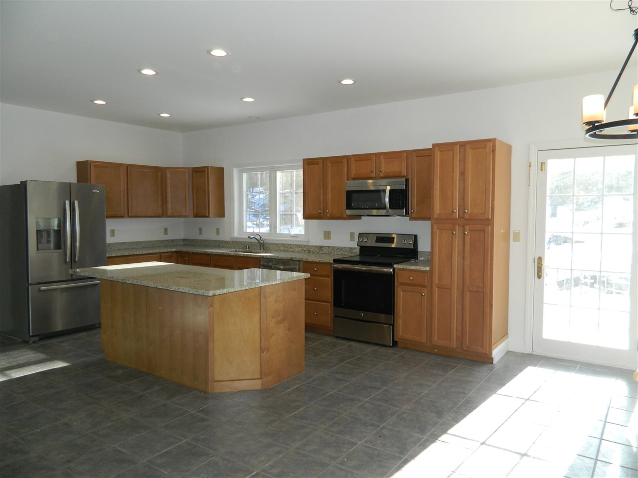 132 Hodgdon Road Northfield, NH 03276 - Photo 5 of 39