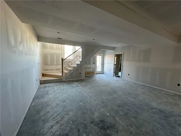 $589,900 | 1159 West Edwards Street, Maryville, MO 64468