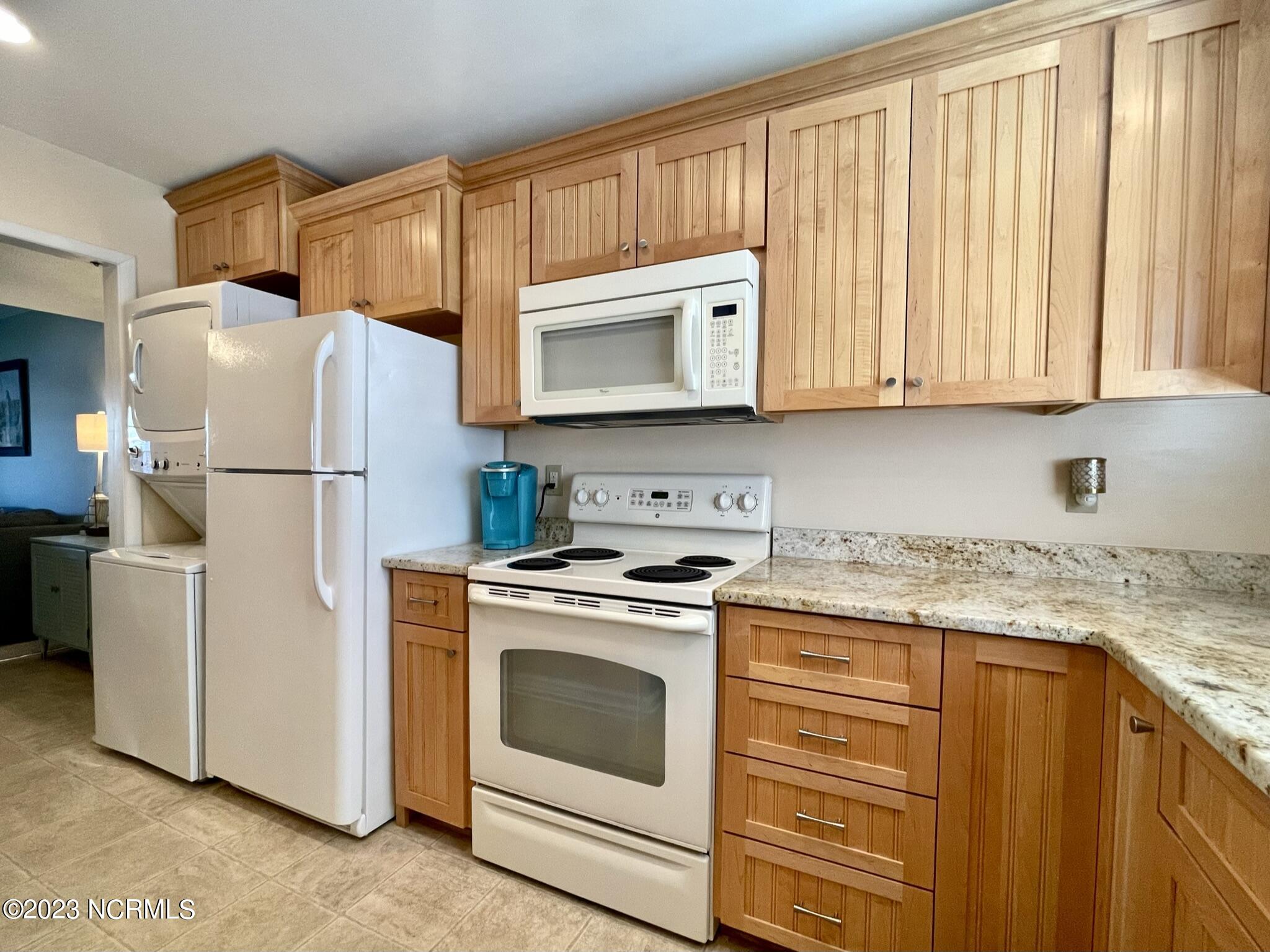 277 Salter Path Road, Unit 73 Pine Knoll Shores, NC 28512 - Photo 7 of 34 IMG_3124