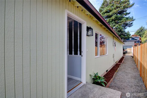 $499,950 | 2524 Walnut Street, Everett, WA 98201