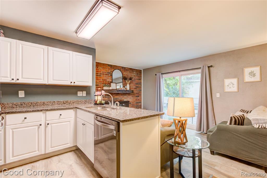 697 Hamlet Road Auburn Hills, MI 48326 - Photo 19 of 50 Gallery Image 19