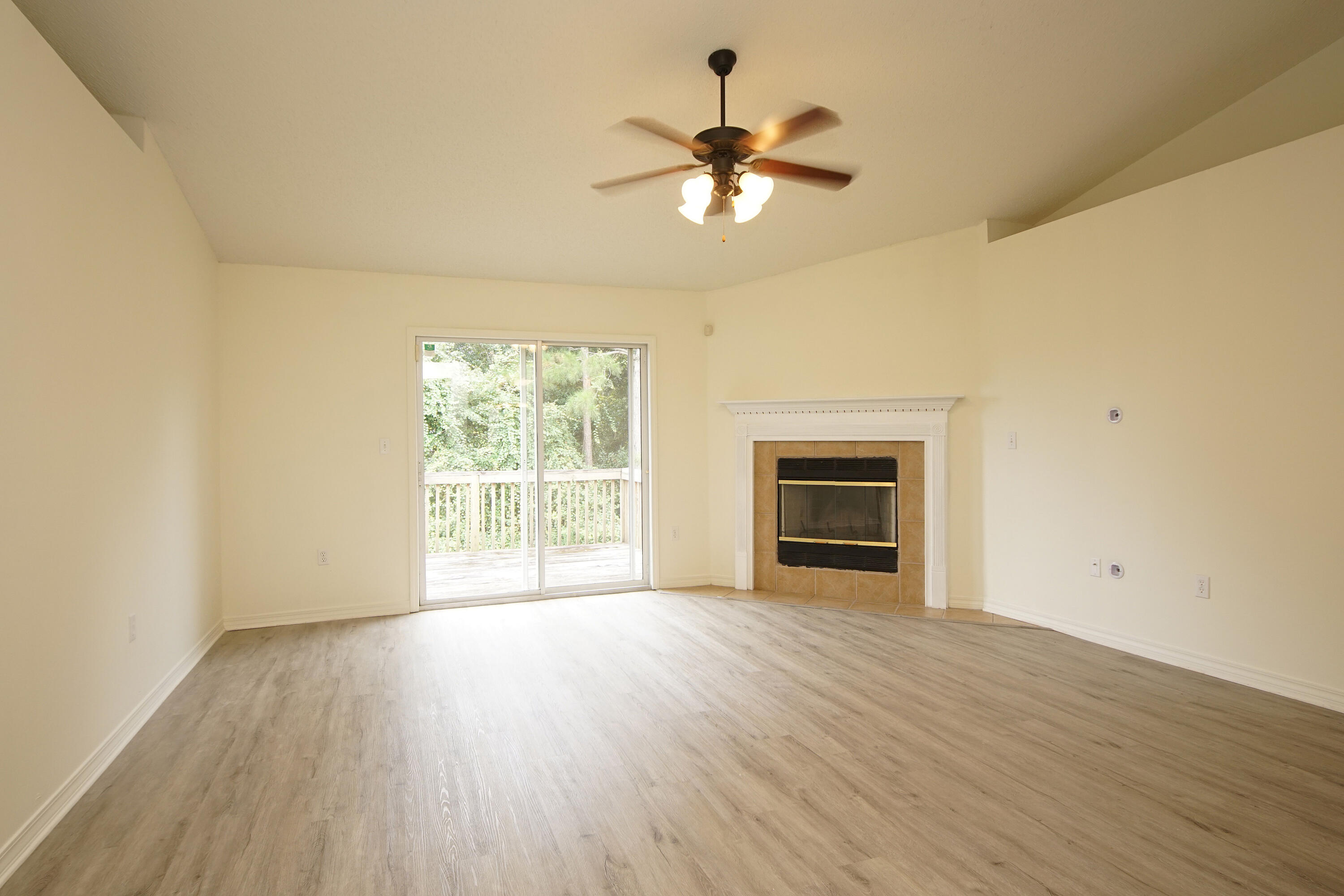 254 Limestone Circle Crestview, FL 32539 - Photo 12 of 34