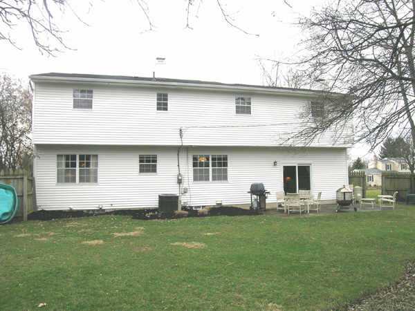 1840 Ardwick Road Columbus, OH 43220 - Photo 2 of 5