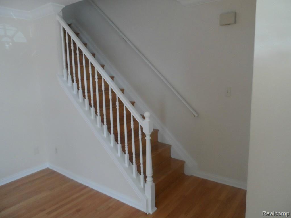 45591 Ledgewood Street, Unit 9 Macomb, MI 48044 - Photo 8 of 14