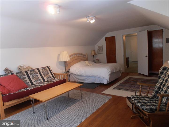 410 Moreland Road Wallingford, PA 19086 - Photo 11 of 25