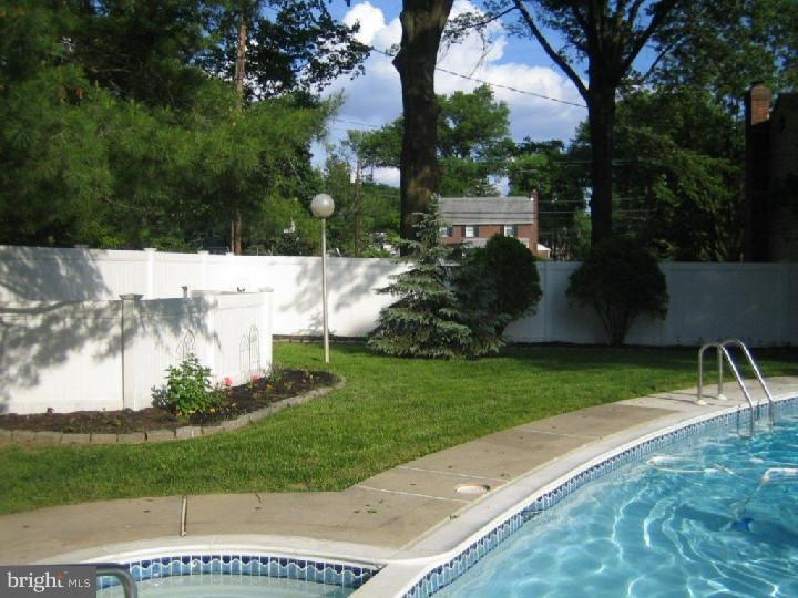 410 Moreland Road Wallingford, PA 19086 - Photo 23 of 25