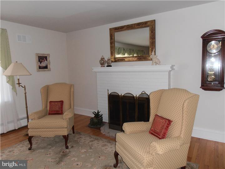 410 Moreland Road Wallingford, PA 19086 - Photo 6 of 25